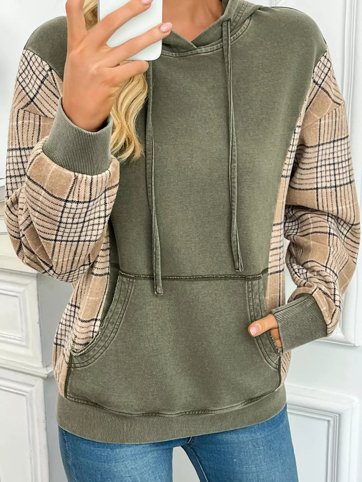 Plaid Sleeve Drawstring Pocket Hoodie