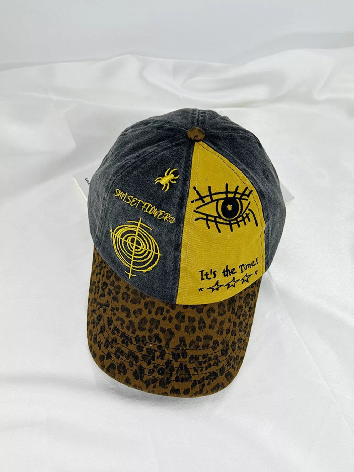 Printed Baseball Cap with Leopard Brim