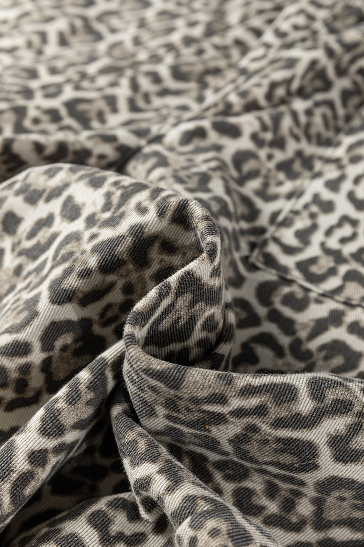 Leopard Denim Raw Hem Elastic Waist Loose Jeans