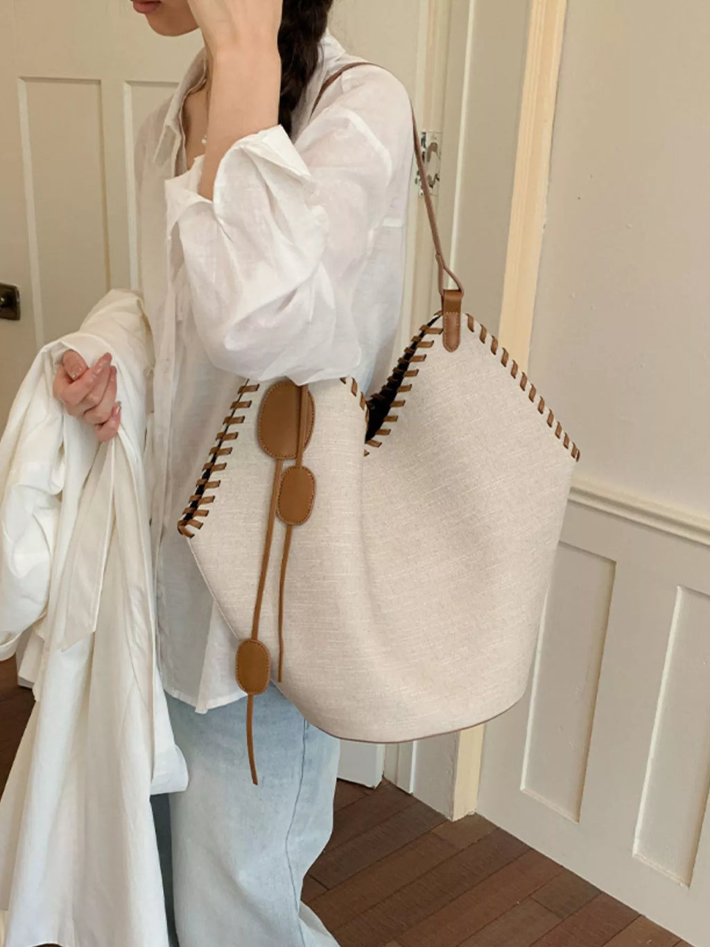 Casual Large Capacity Shoulder Bag