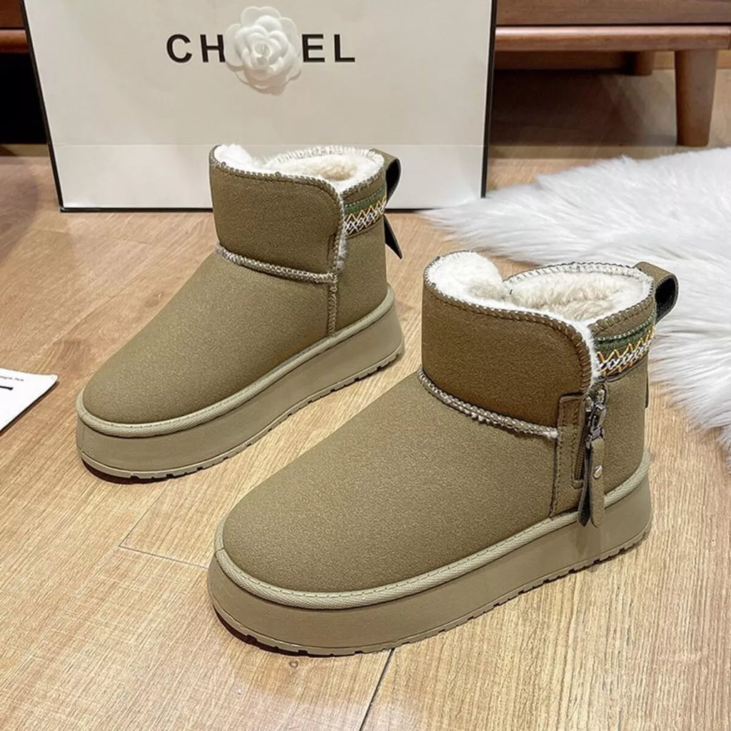 Round Toe Platform Boots