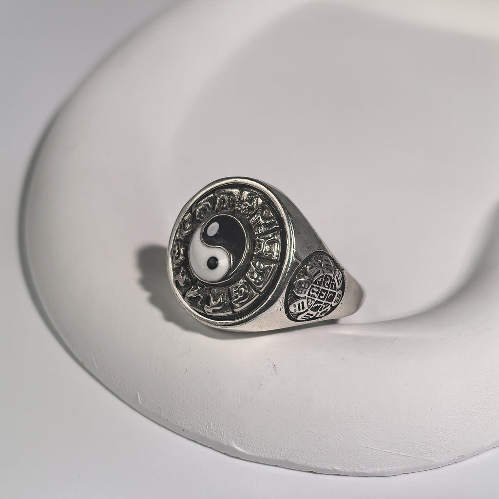Rotatable Zodiac Bagua Ring Ethnic Style Creative Ring Jewelry Inlaid With Ancient Artistic Retro Design