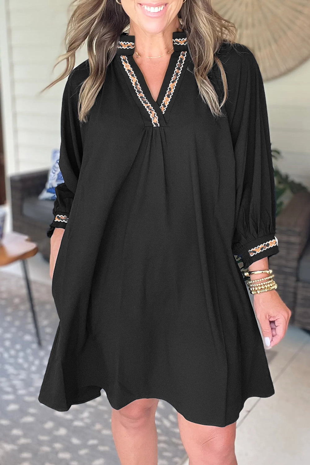 Black Contrast Trim V Neck Bracelet Sleeve Shift Mini Dress