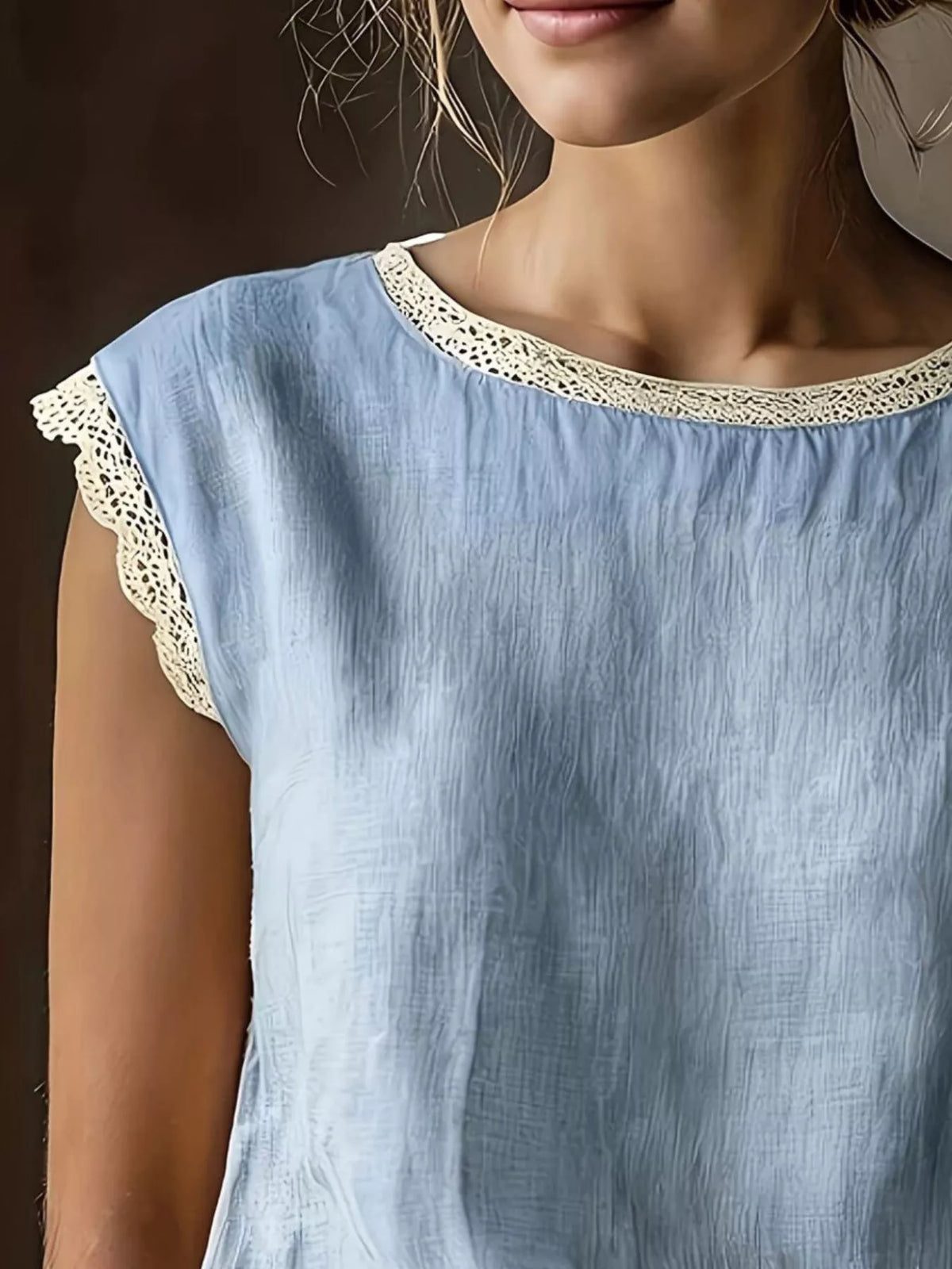 Lace Trim Round Neck Sleeveless Blouse