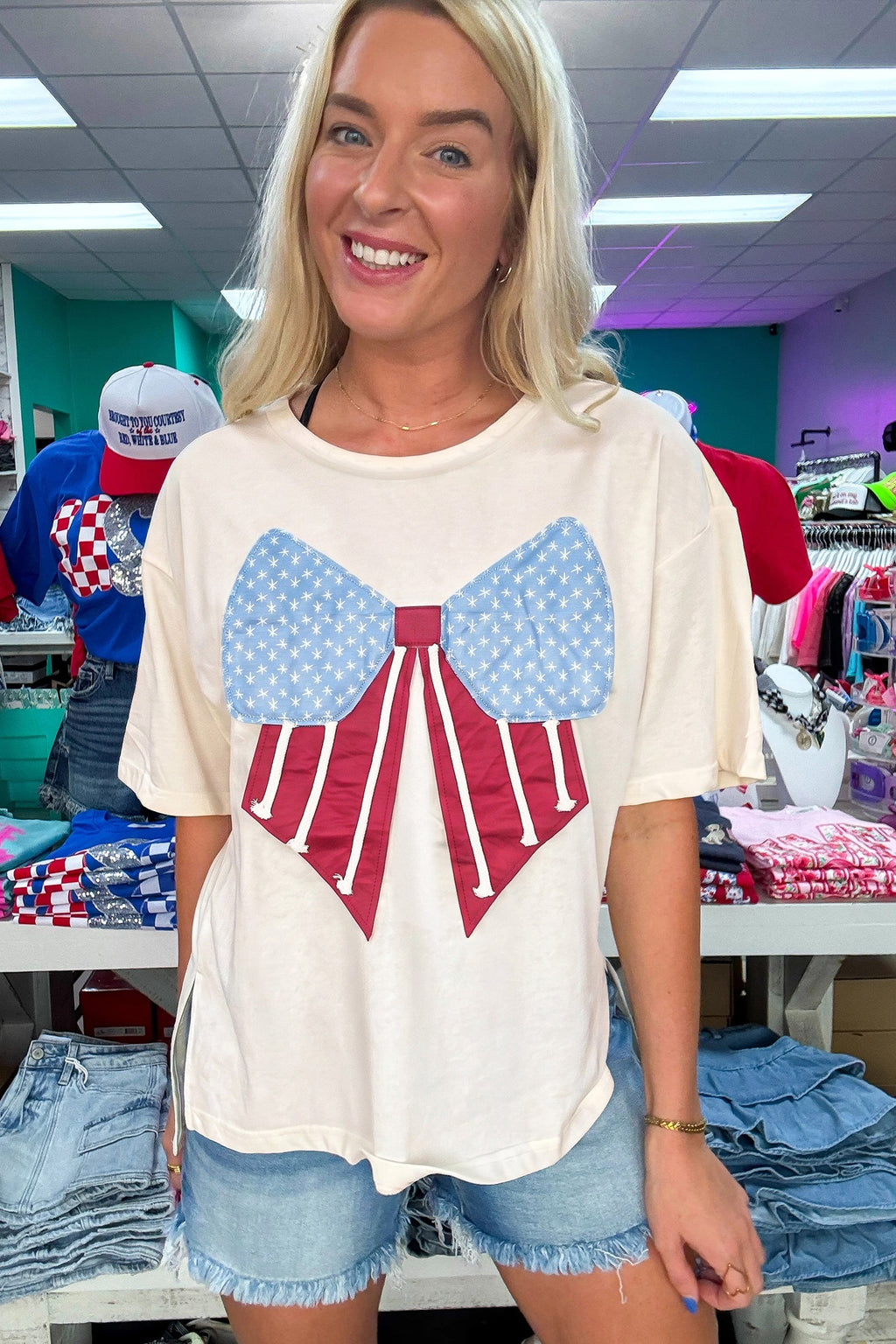 White Loose Knit Vintage Flag Bow Patched T Shirt