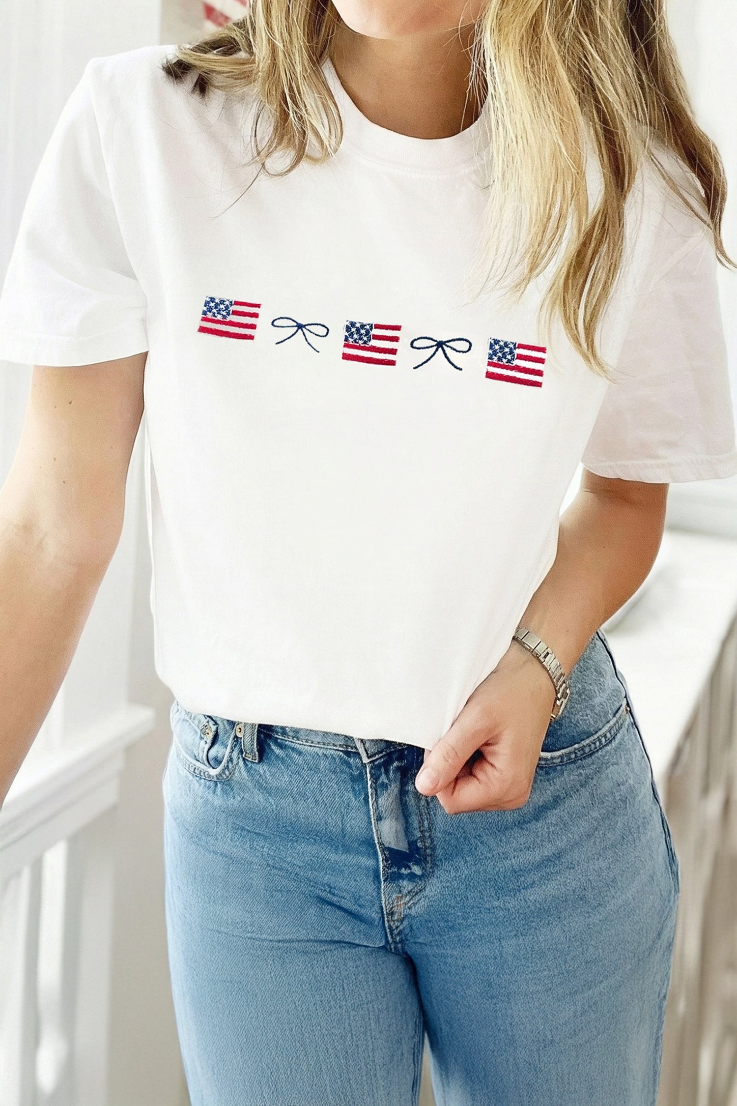 White Embroidered Flag Bow Short Sleeve Casual T-Shirt