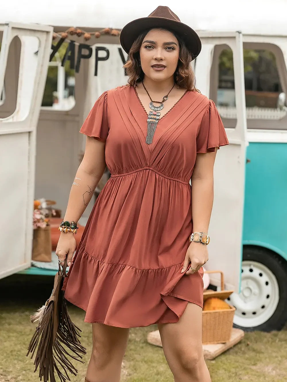 Ruffle Hem V-Neck Short Sleeve Dress
