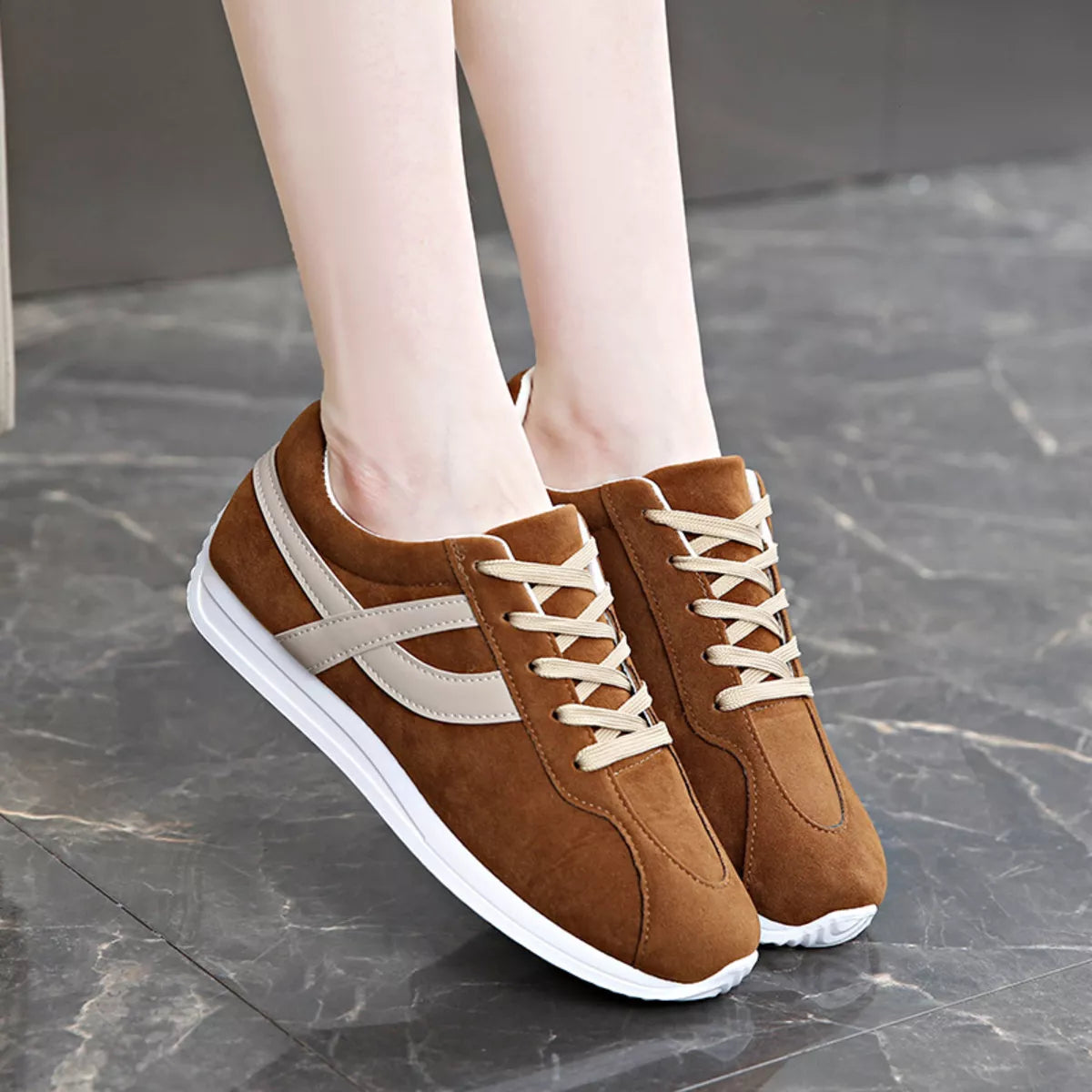 Round Toe Lace Up Sneakers