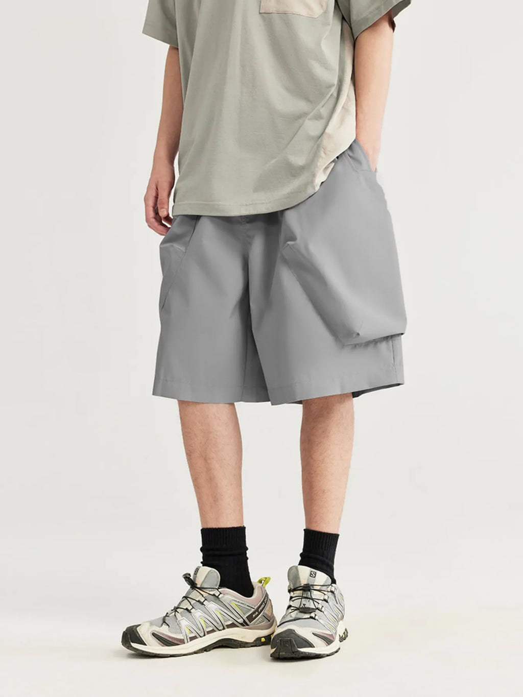 Men's Loose Fit Cargo Shorts