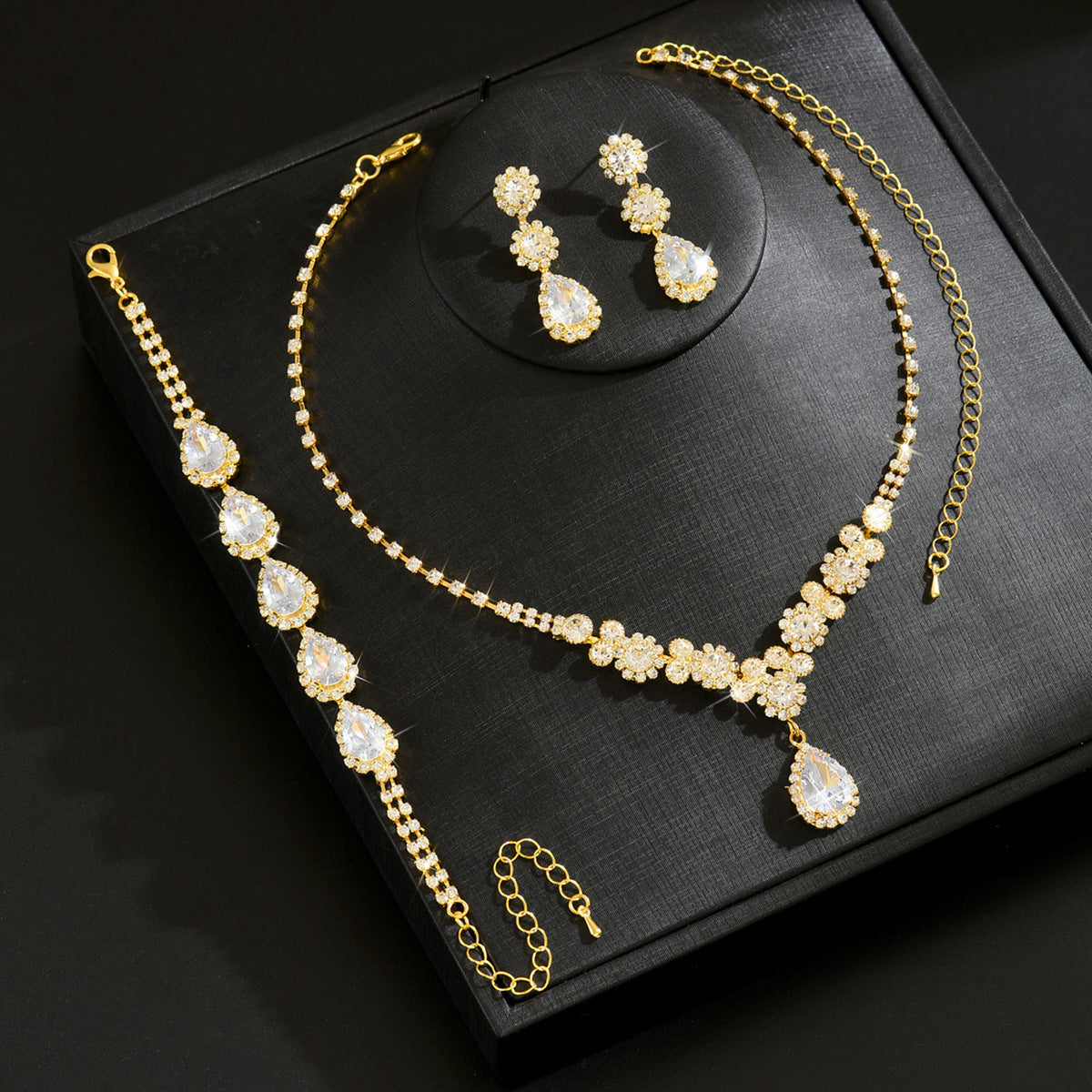 Women 3 Pcs Gold Tone Rhinestone Jewelry Set,Necklace Dangle Earrings Bracelet,Luxurious Bridal Costume Accessories For Wedding Banquet Party Occasion