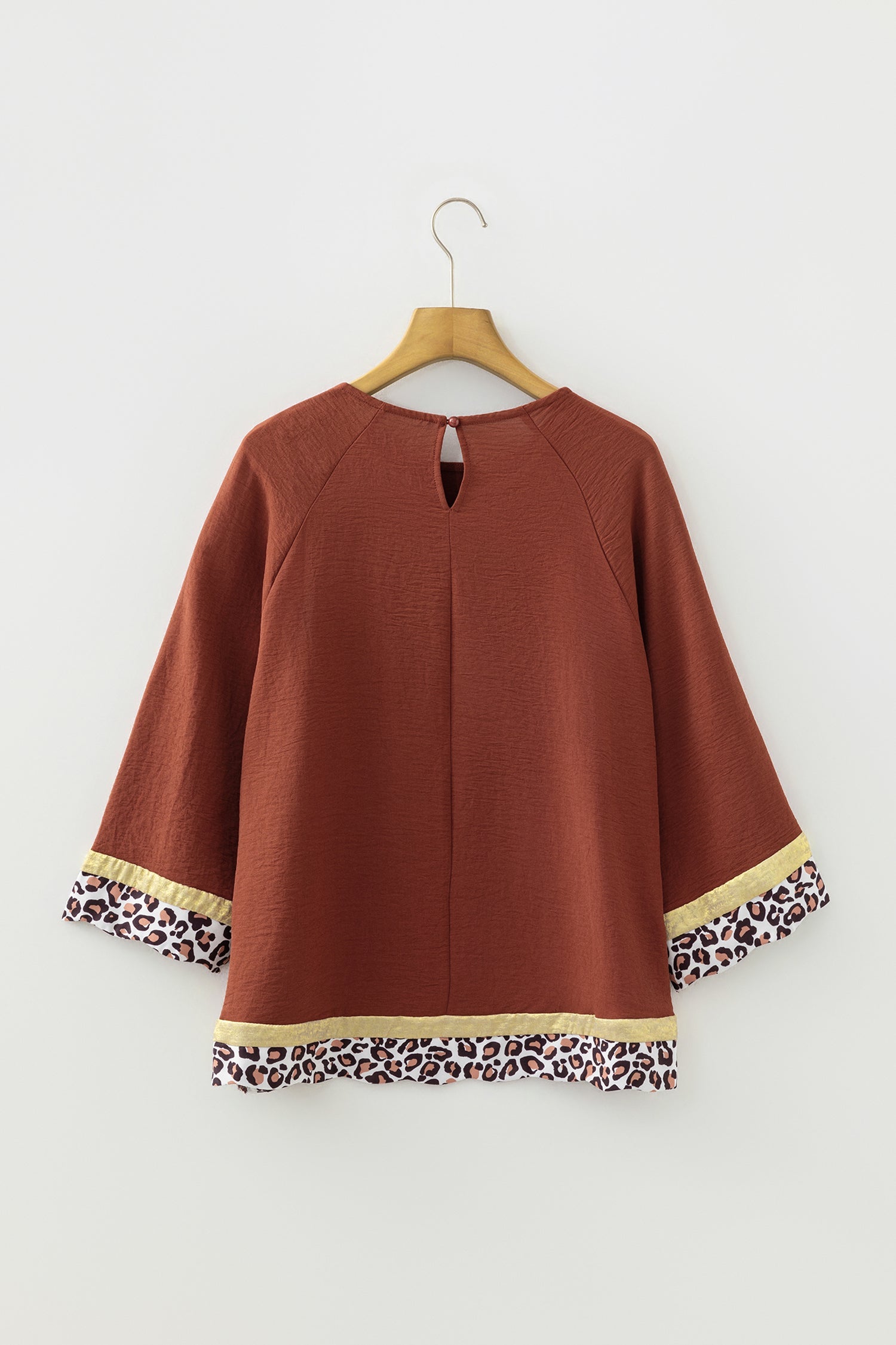 Clay Leopard Detail Loose Bracelet Sleeve Top