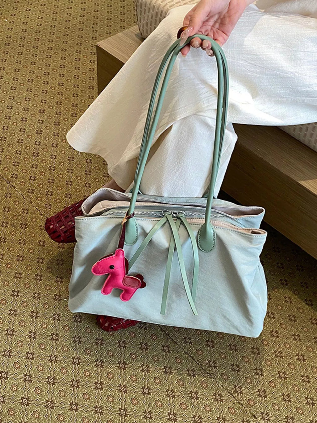 Lightweight Canvas Shoulder Bag