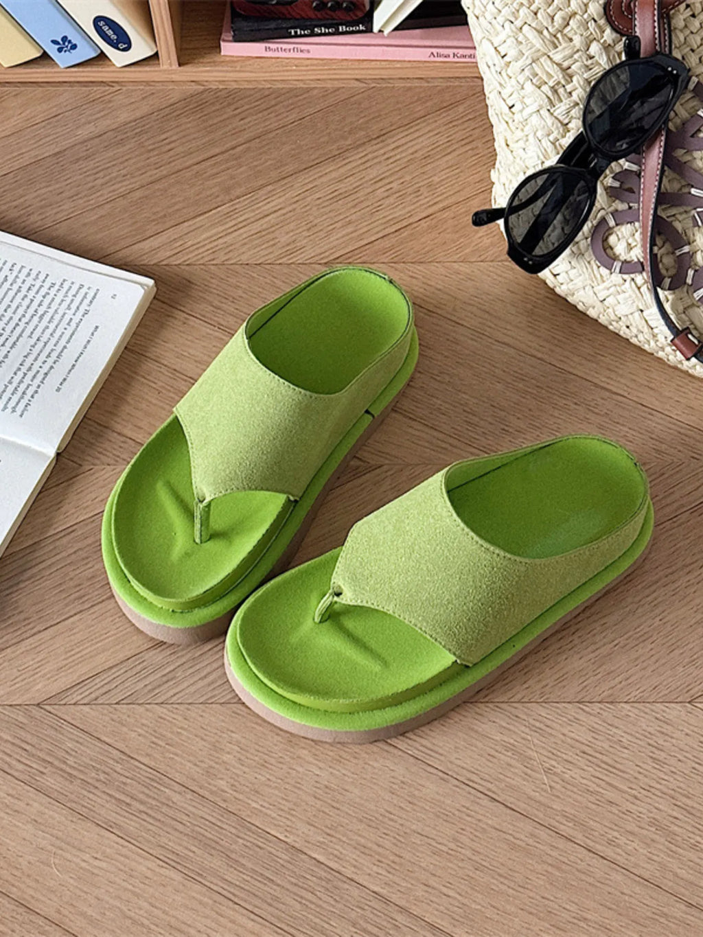 Toe Post Platform Sandals