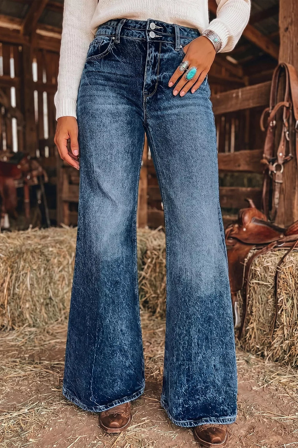 Acid Wash Pocket Detail Flare Jeans