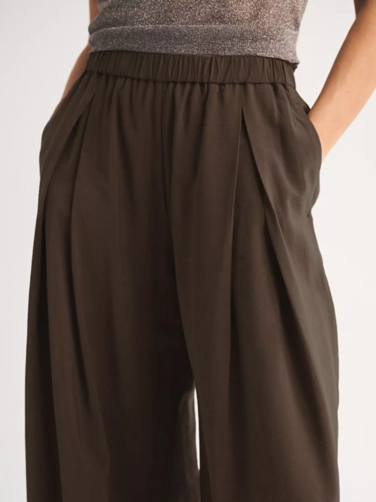 Elastic Waist Relaxed Fit Pants