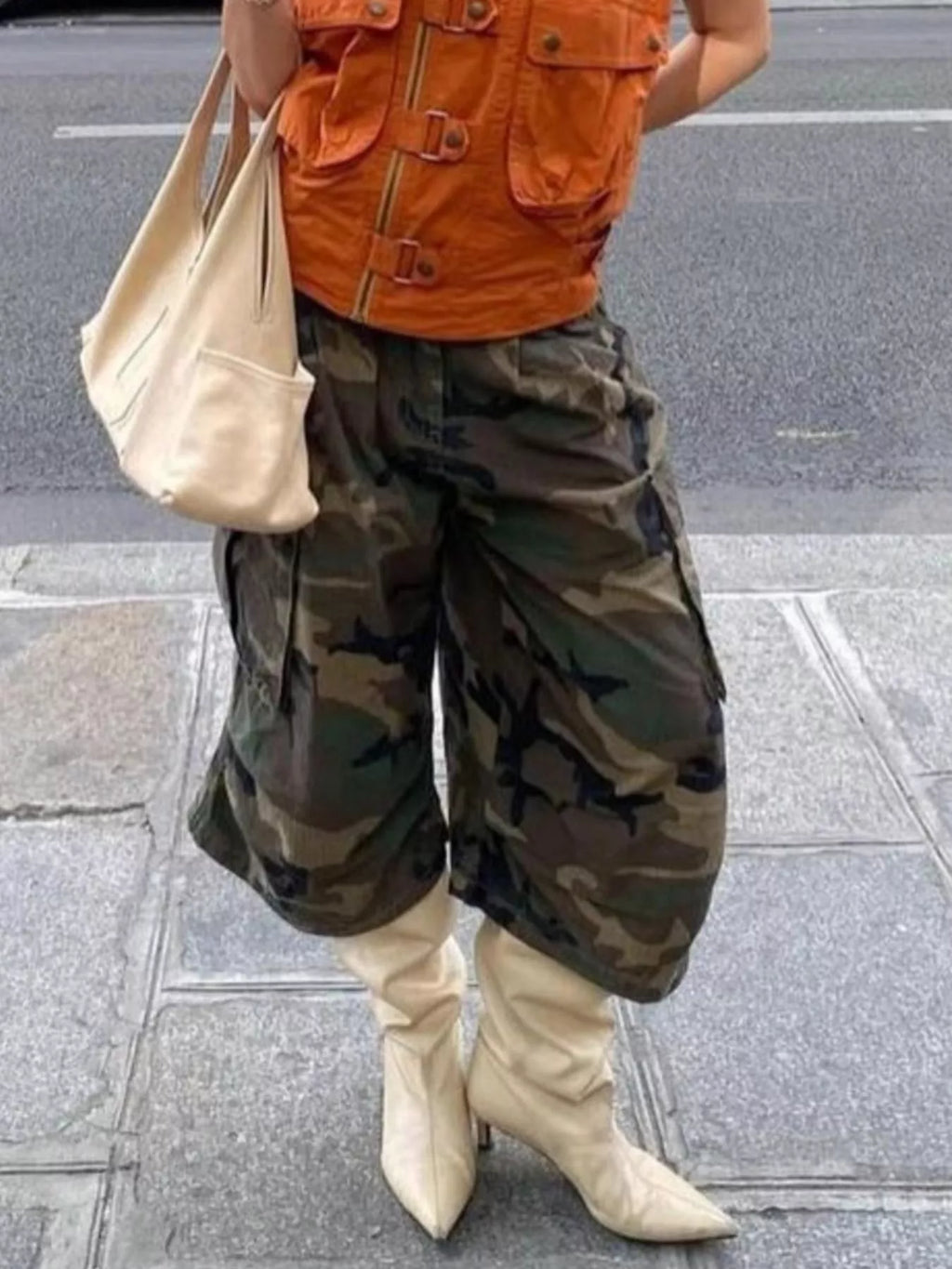 Camouflage Cargo Cropped Pants