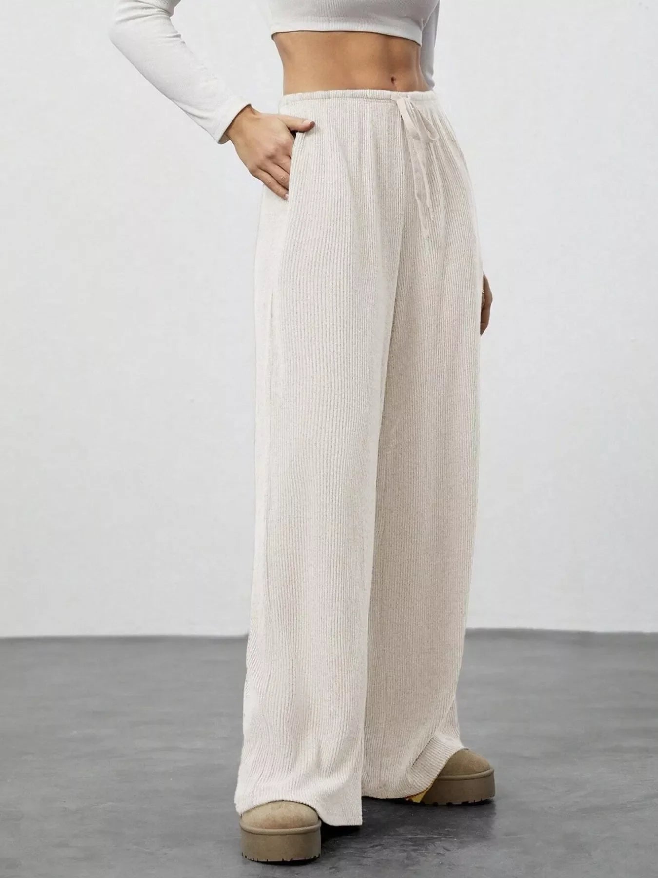 Relaxed Fit Drawstring Pants
