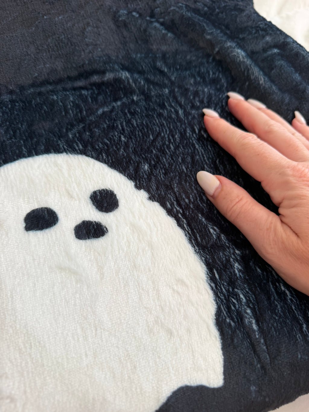 Soft Ghost Throw Blanket – Black & White, 50” x 60”