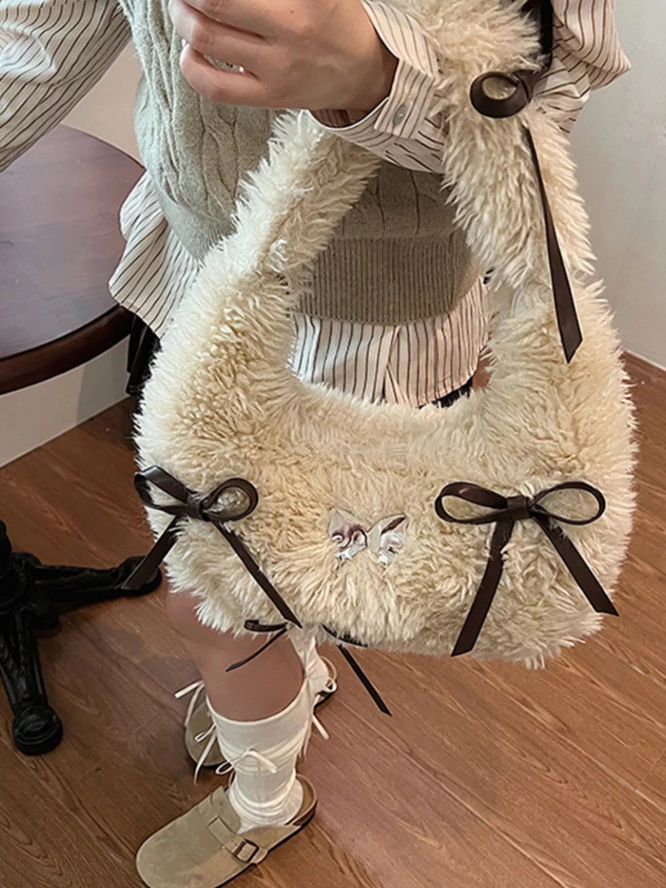 Fluffy Bow Shoulder Bag