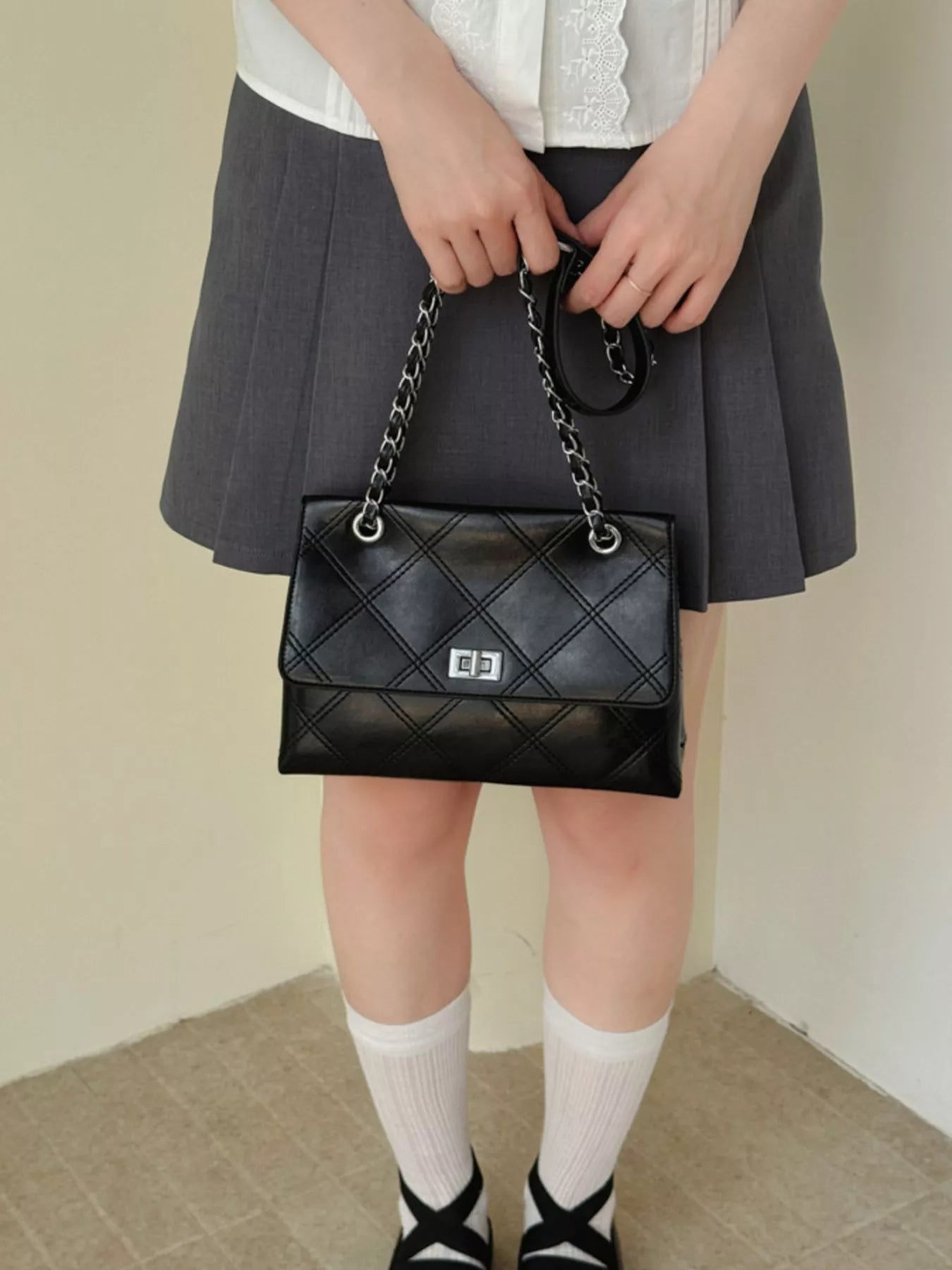 Quilted Chain Shoulder Bag