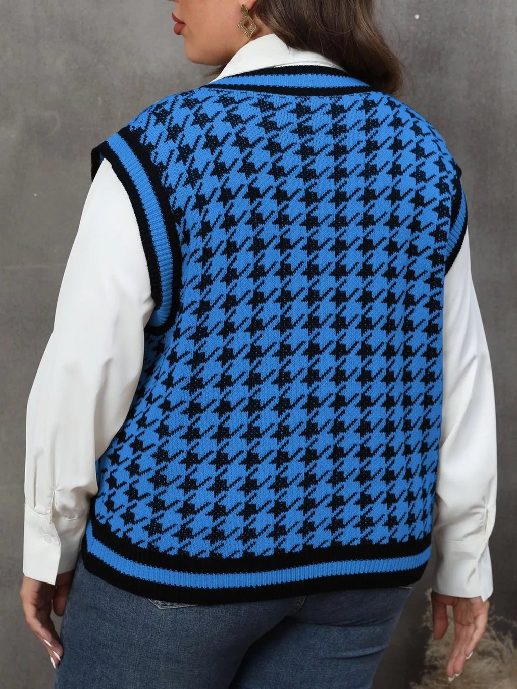 Plus Size Houndstooth V-Neck Knit Sweater Vest