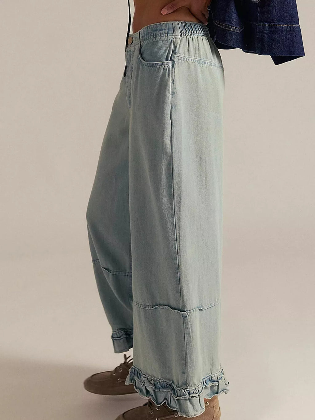 Wide-Leg Ruffle Hem Jeans