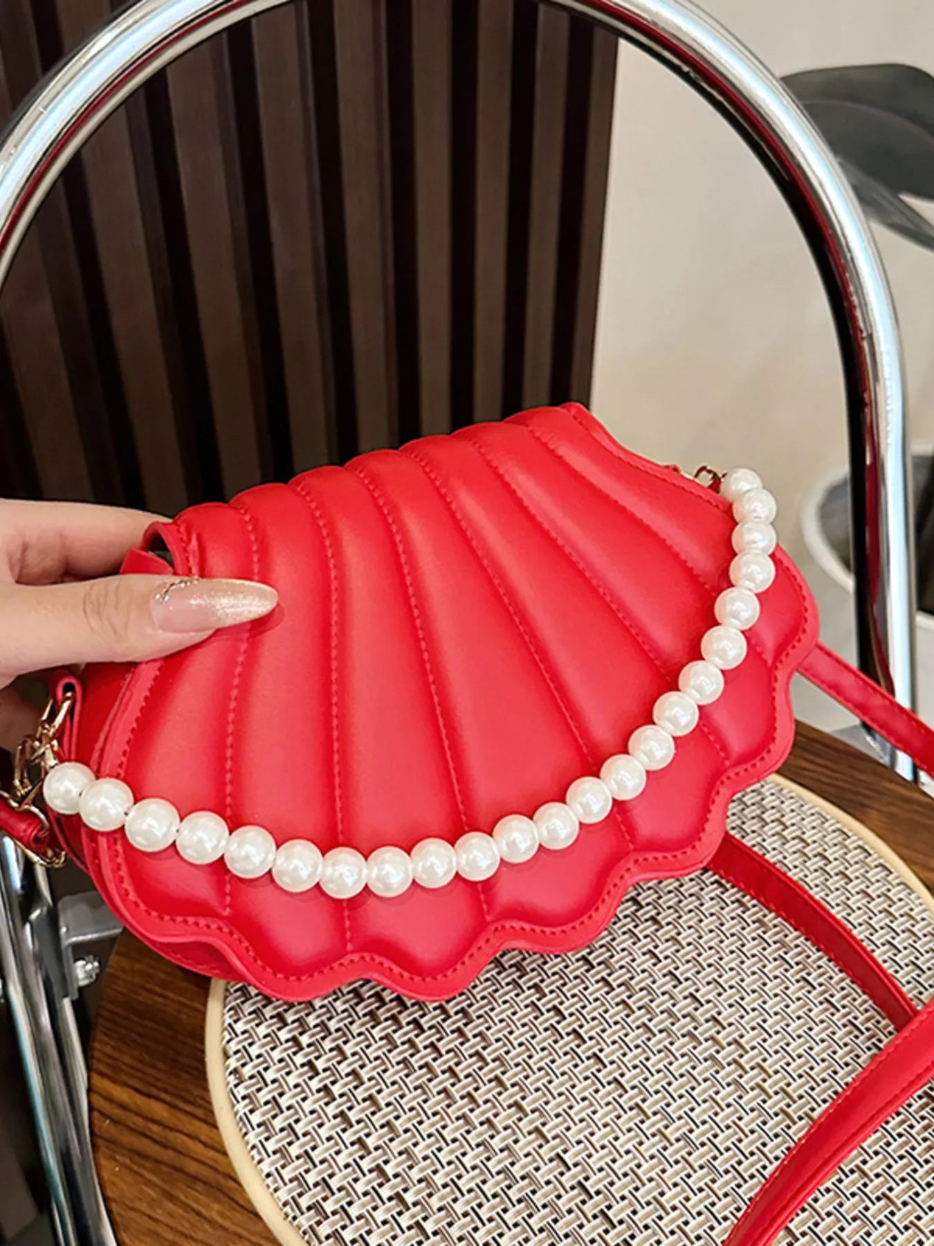 Shell-Shaped Pearl Decor Crossbody Bag