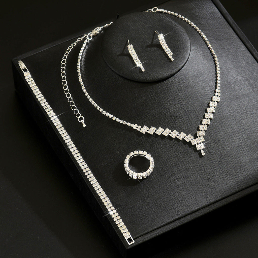 Women Traditional Indian Style Rhinestone Jewelry Set,Necklace And Earrings,Elegant Bridal Costume Accessories For Wedding Party Occasion
