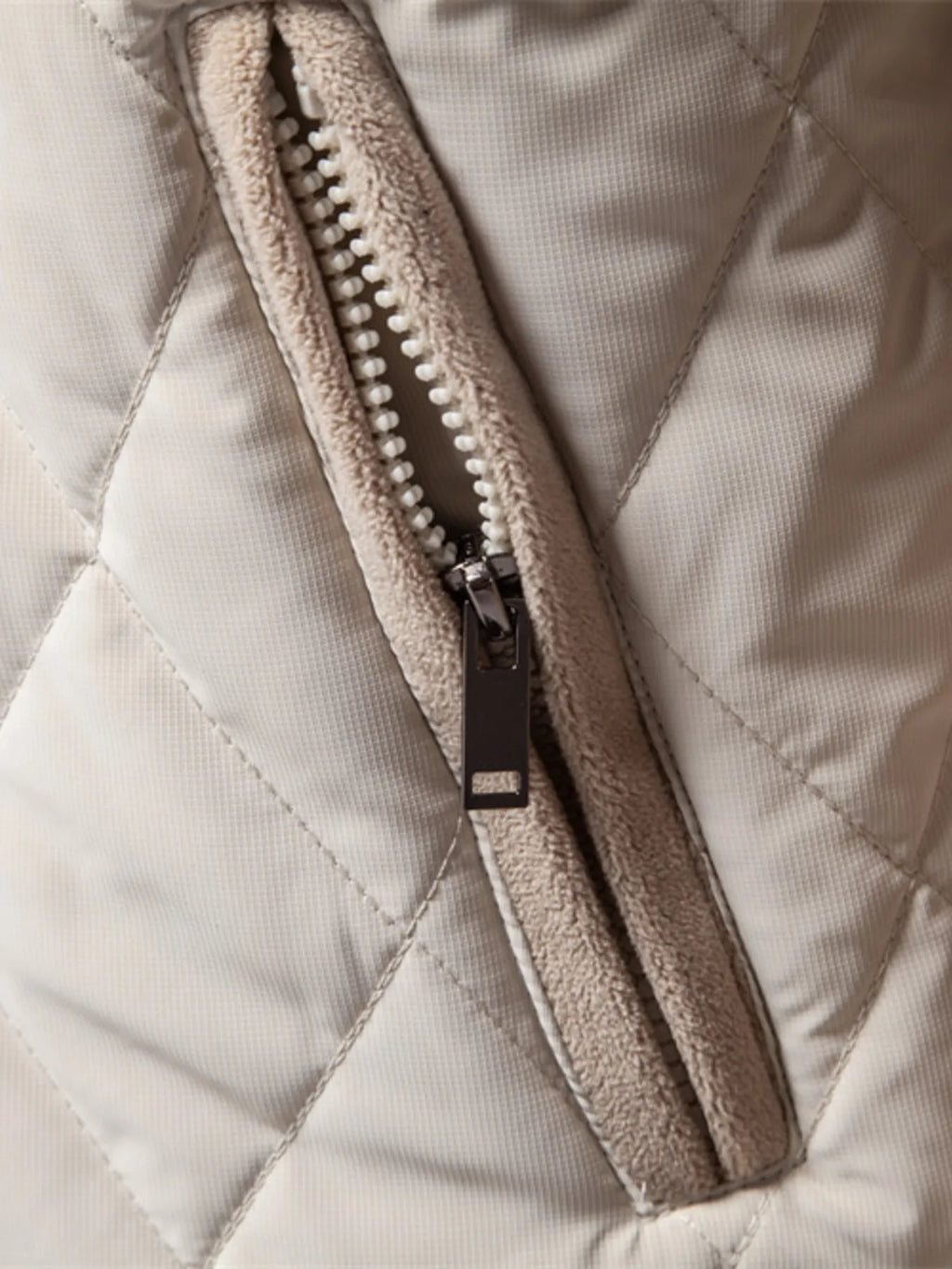 Men's Quilted Snap Down Long Sleeve Jacket