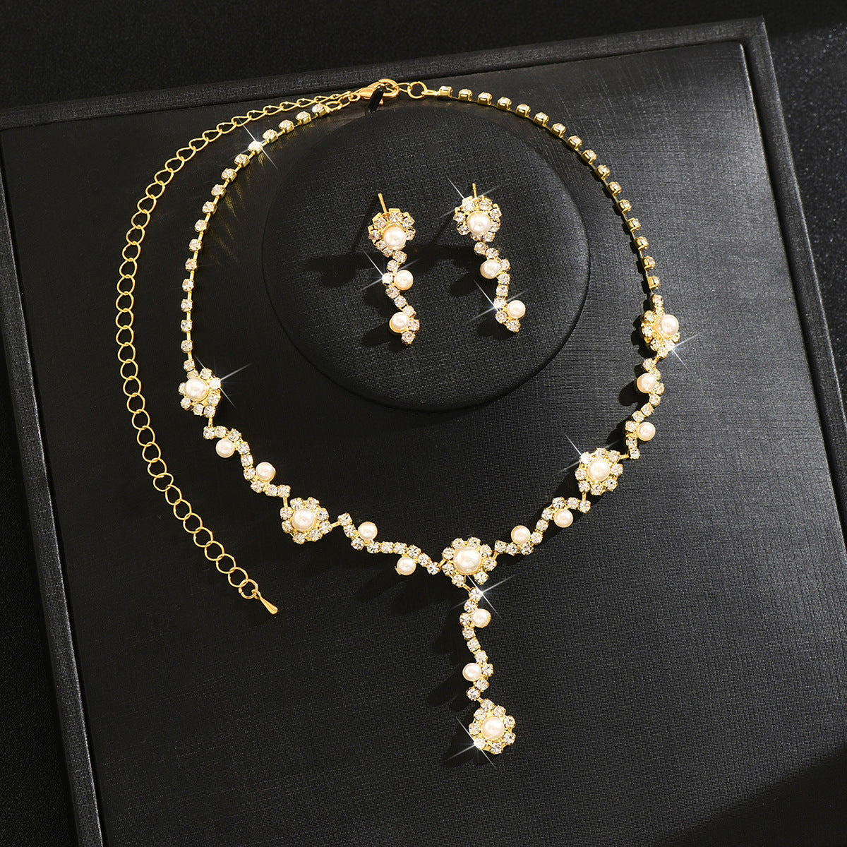 Womens Elegant European Style 2 Pcs Pearl Jewelry Set,Necklace And Matching Accessories For Daily Party Wear