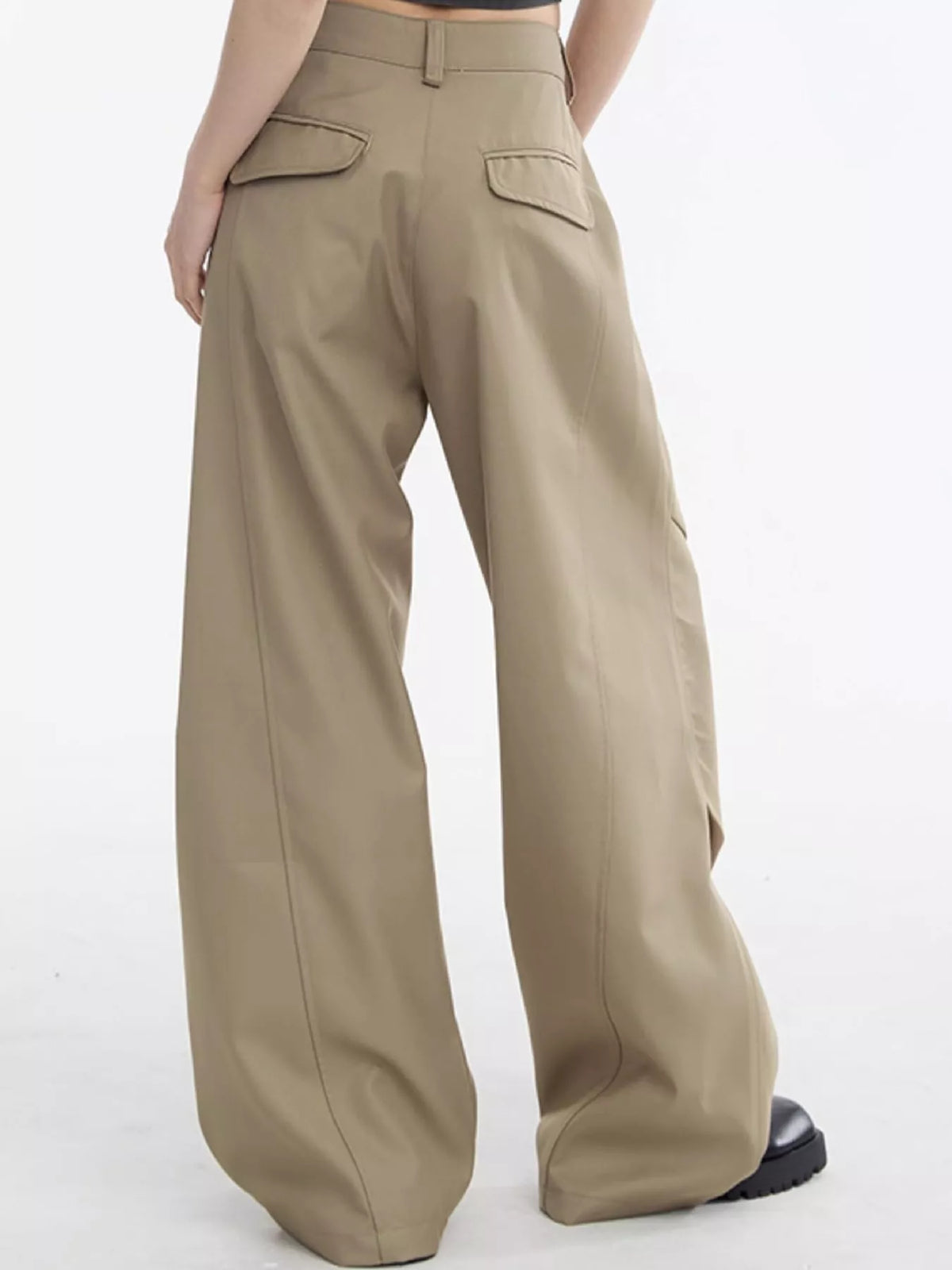 Wide-Leg Cargo Pants
