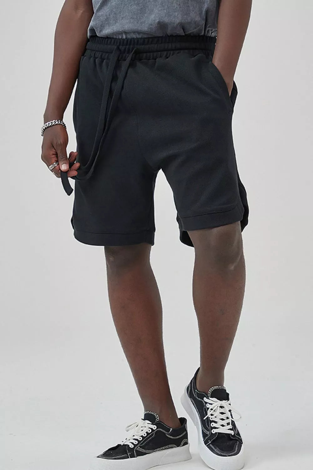 Men's Relaxed-Fit Drawstring Shorts