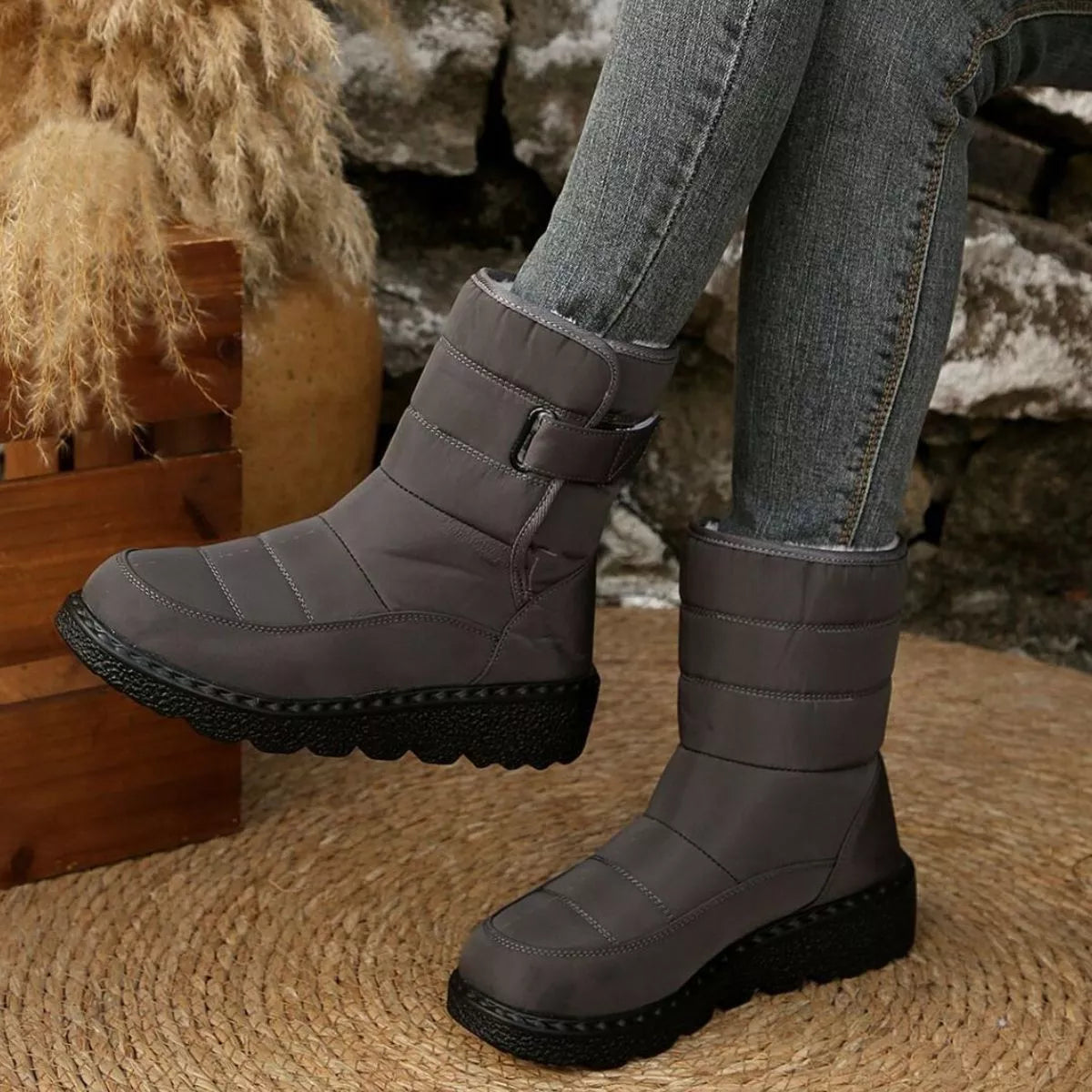 Round Toe Platform Boots