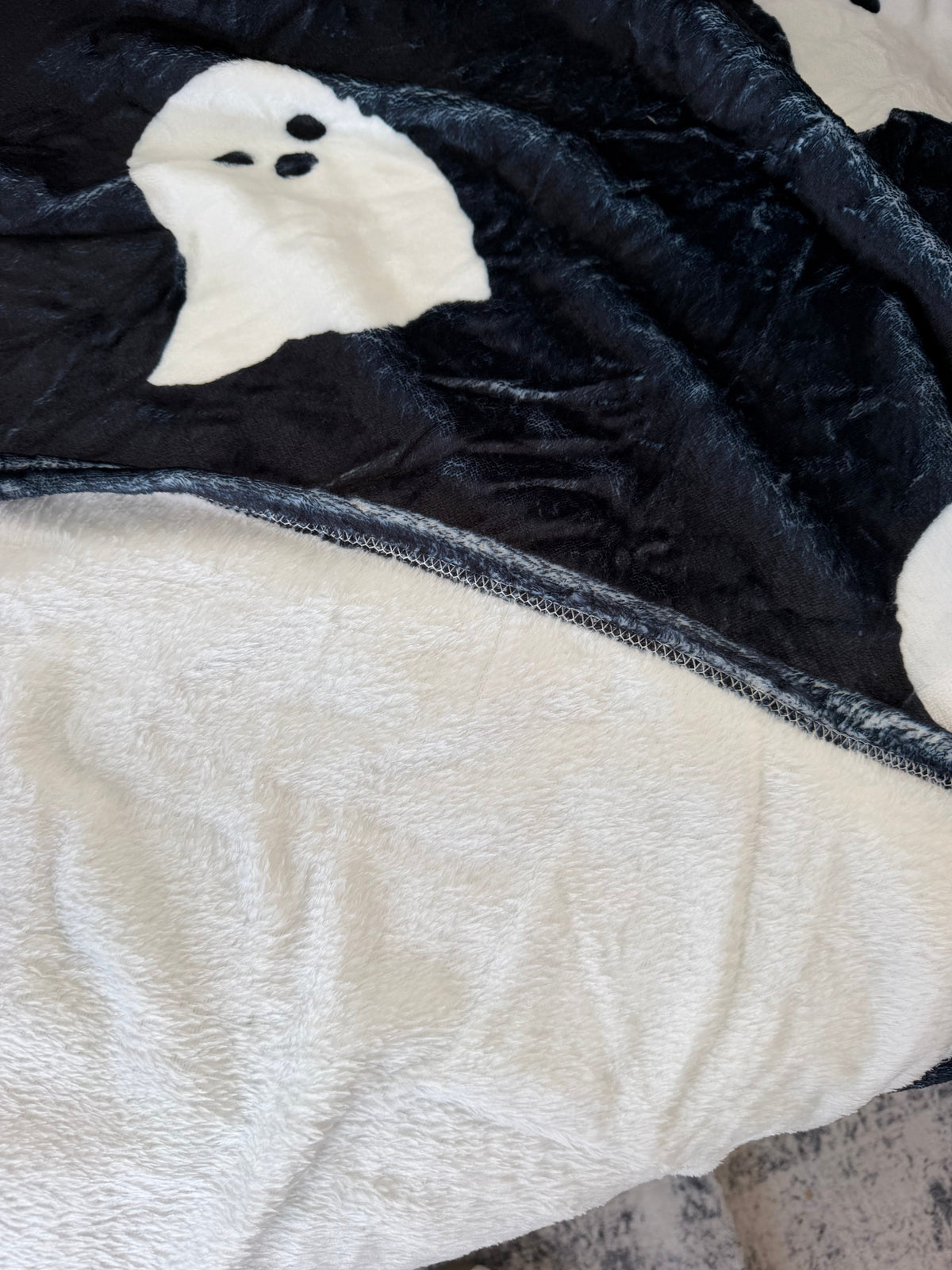 Soft Ghost Throw Blanket – Black & White, 50” x 60”