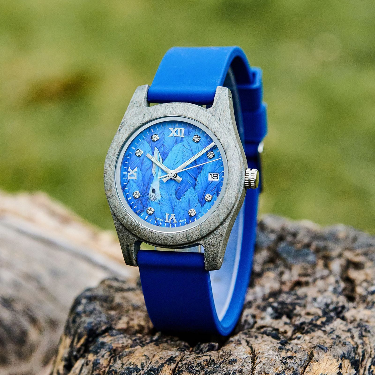 Natural Wood Watch for Women - Lightweight Eco-Friendly Quartz Wristwatch with Minimalist Design Casual Daily Wear
