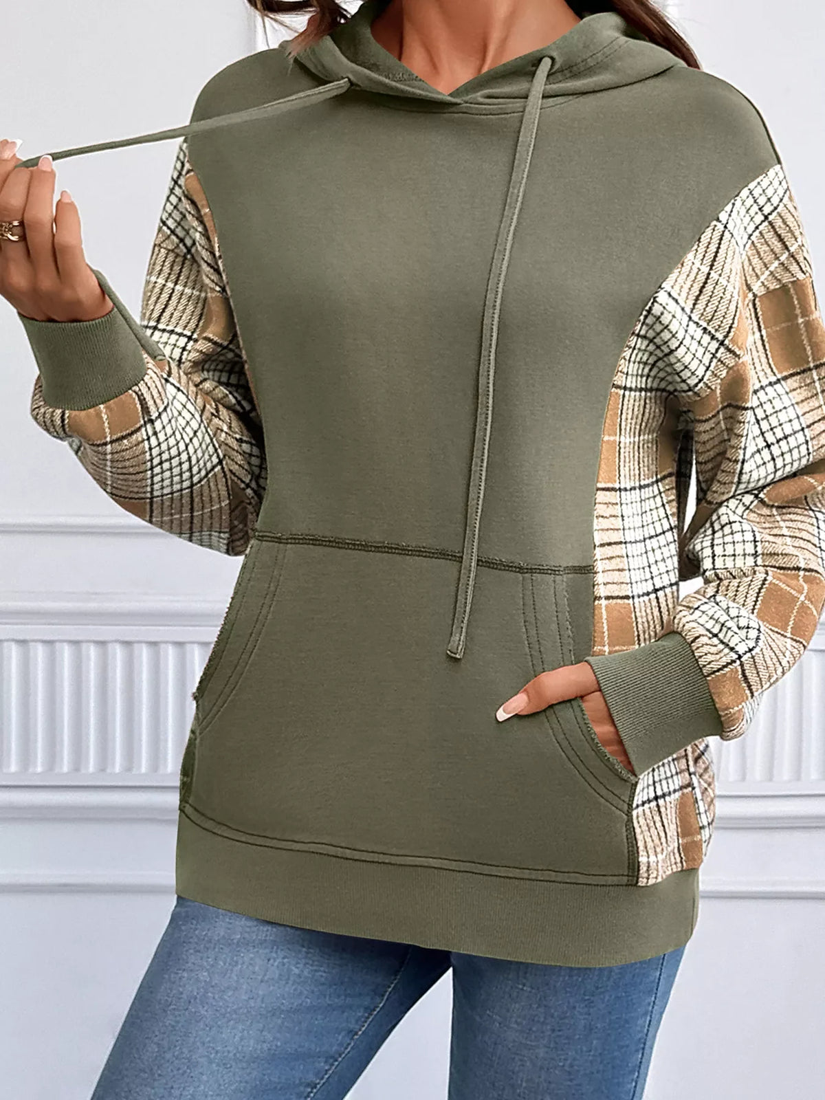 Plaid Sleeve Drawstring Pocket Hoodie