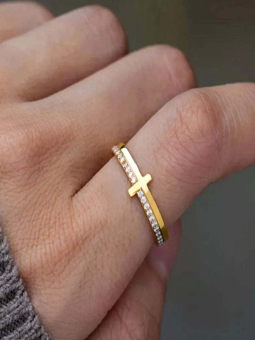 925 Sterling Silver Pavé Cross Ring