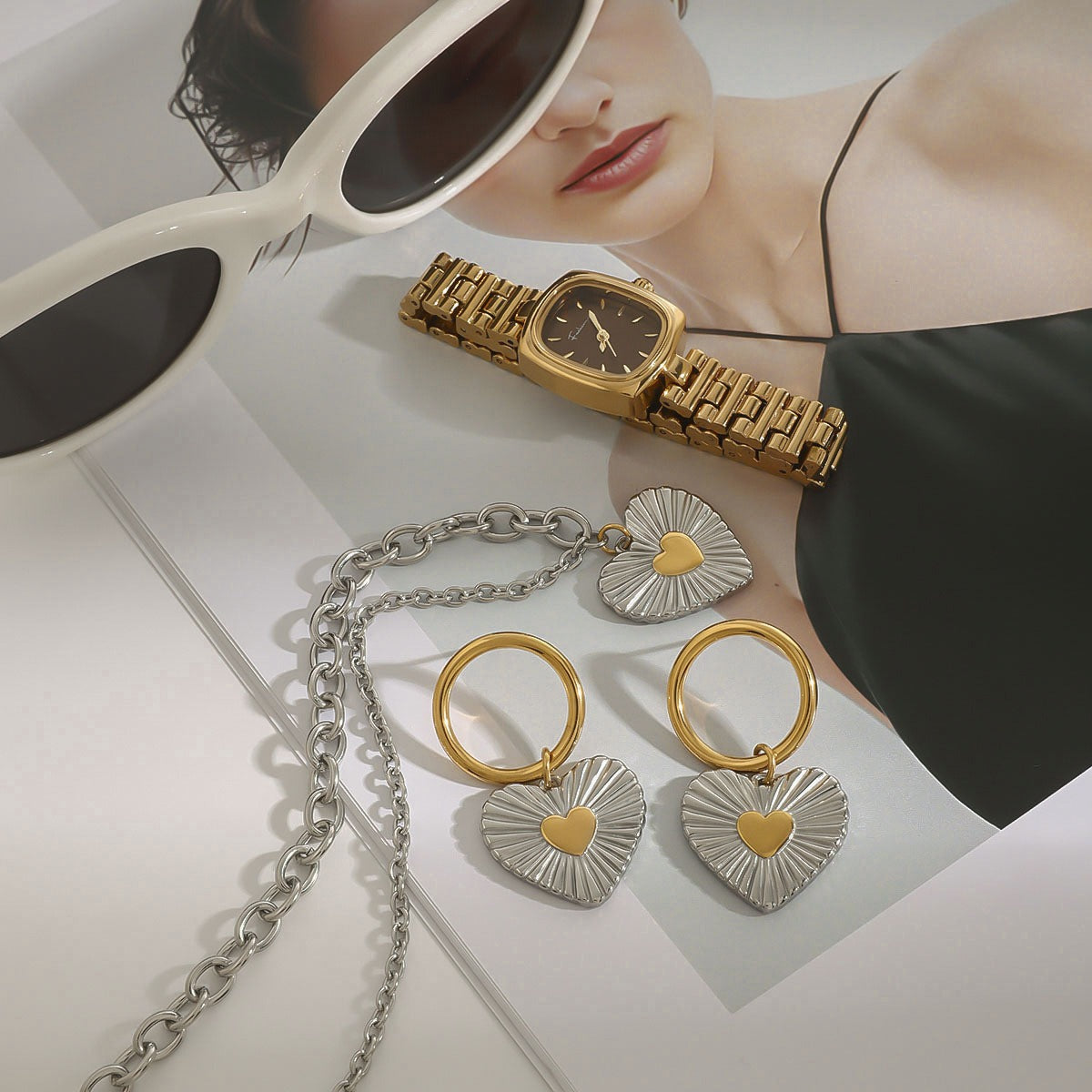 18K gold heart with gold and silver color matching design exquisite and fashionable necklace and earrings set