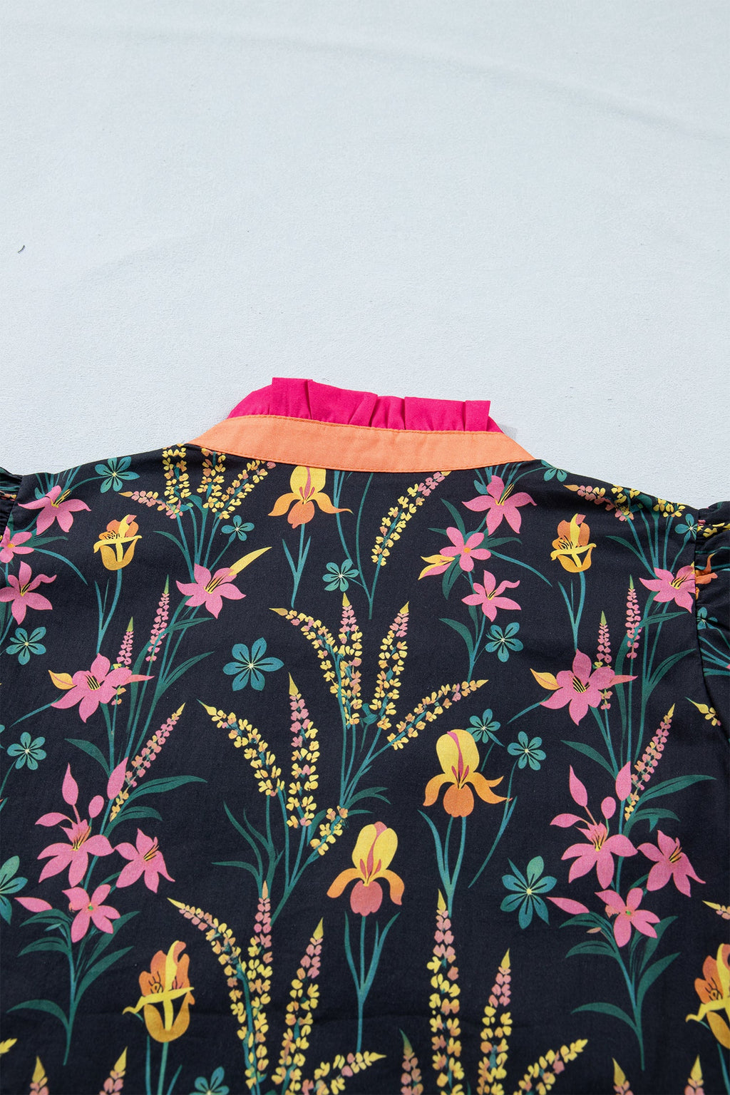 Black Floral Print Contrast Trim Tiered Ruffled Short Sleeve Blouse