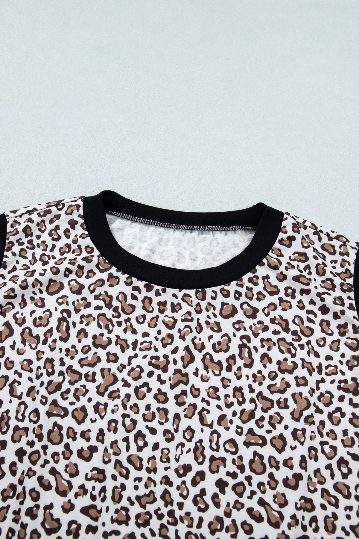 Plus Size Leopard Contrast Trim Sleeveless Top