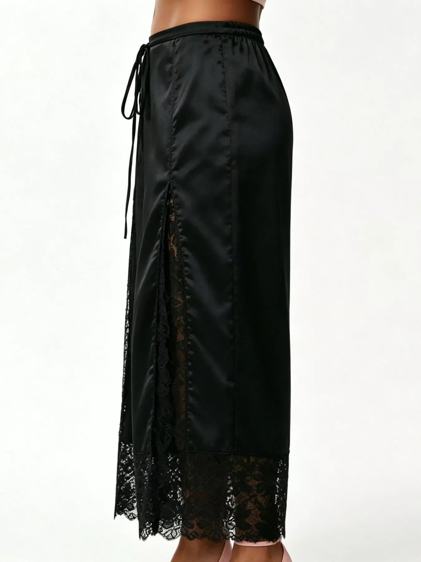 Lace Trim Wide-Leg Cropped Pants