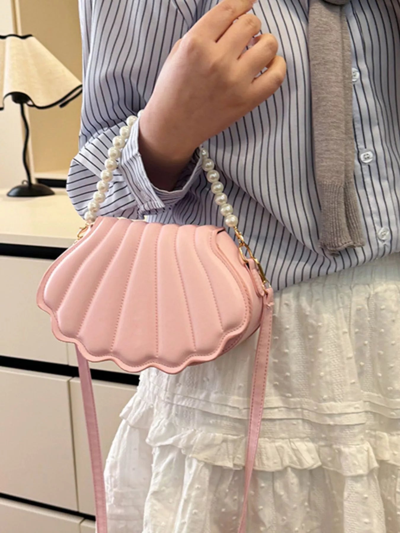 Shell-Shaped Pearl Decor Crossbody Bag