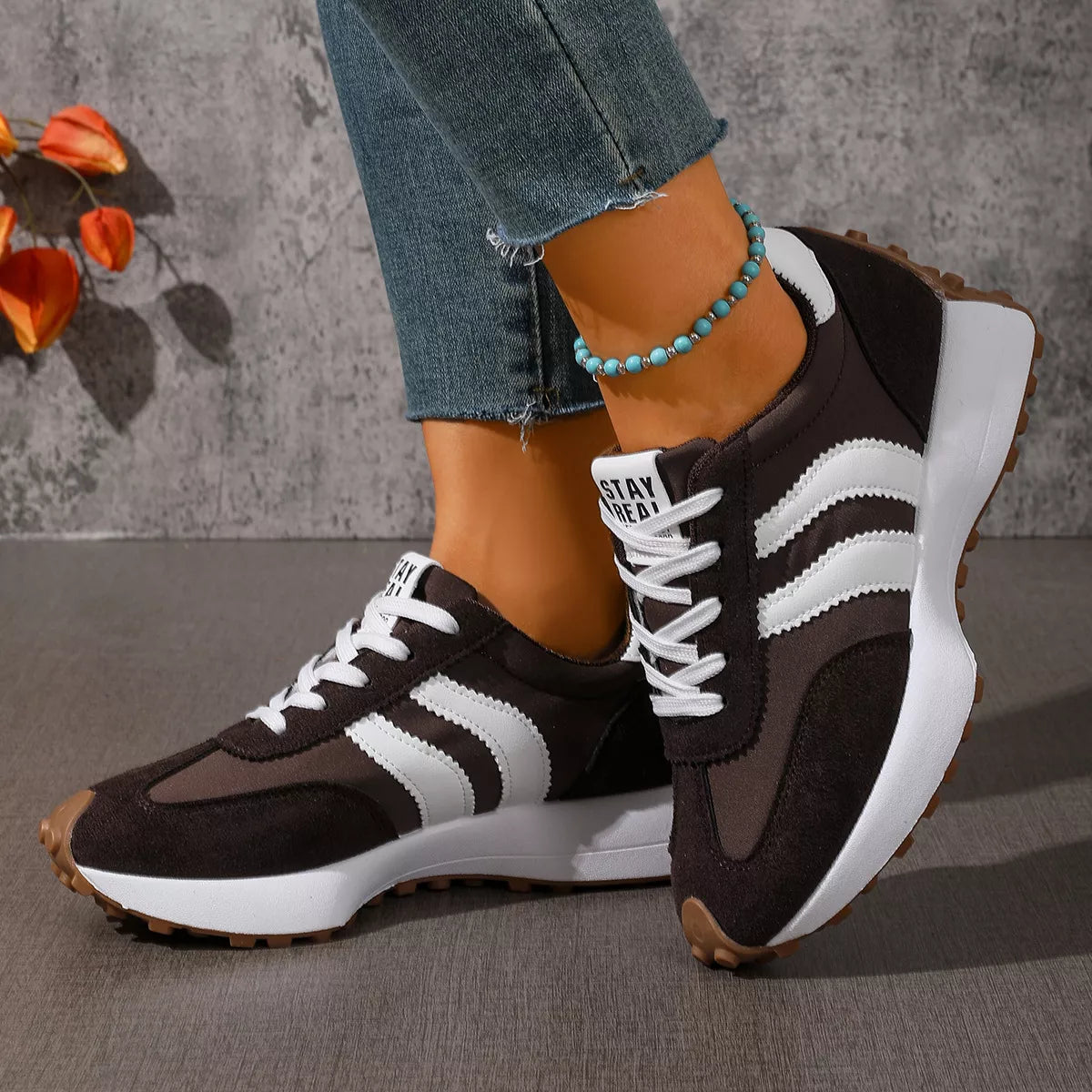 Lace Up Round Toe Sneakers
