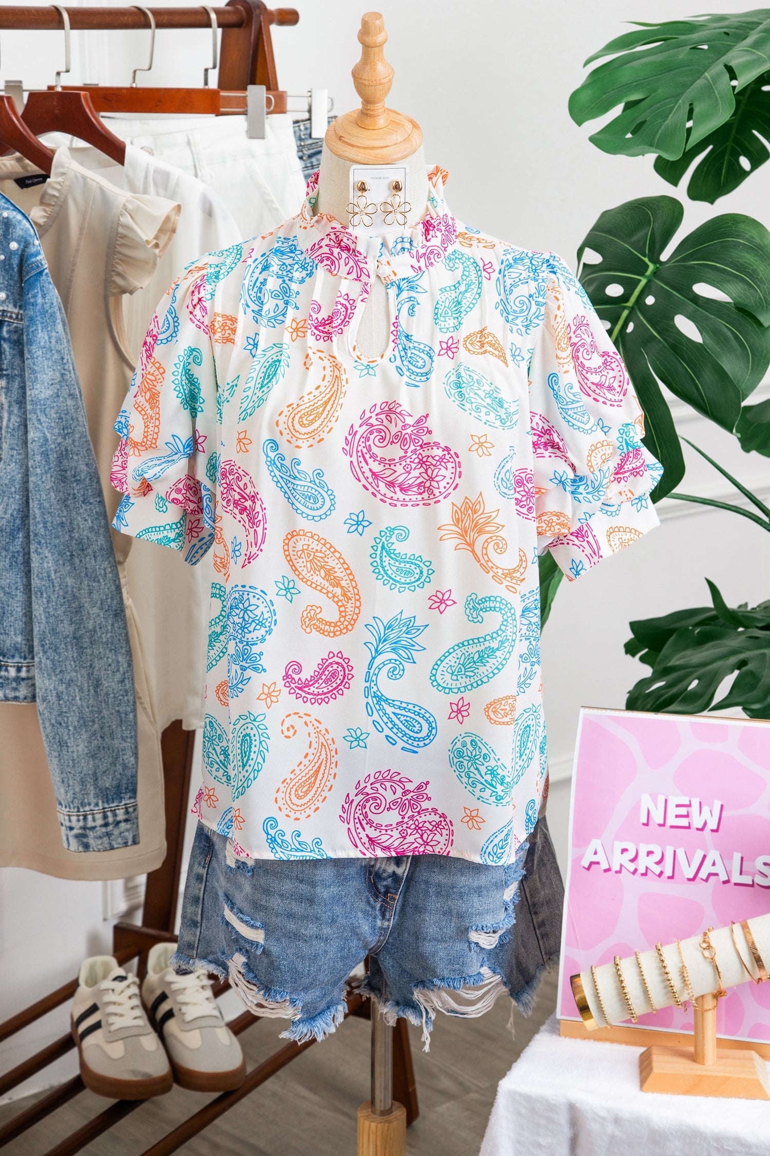 Multicolour Vibrant Paisley Printed Button Keyhole Puff Sleeve Blouse
