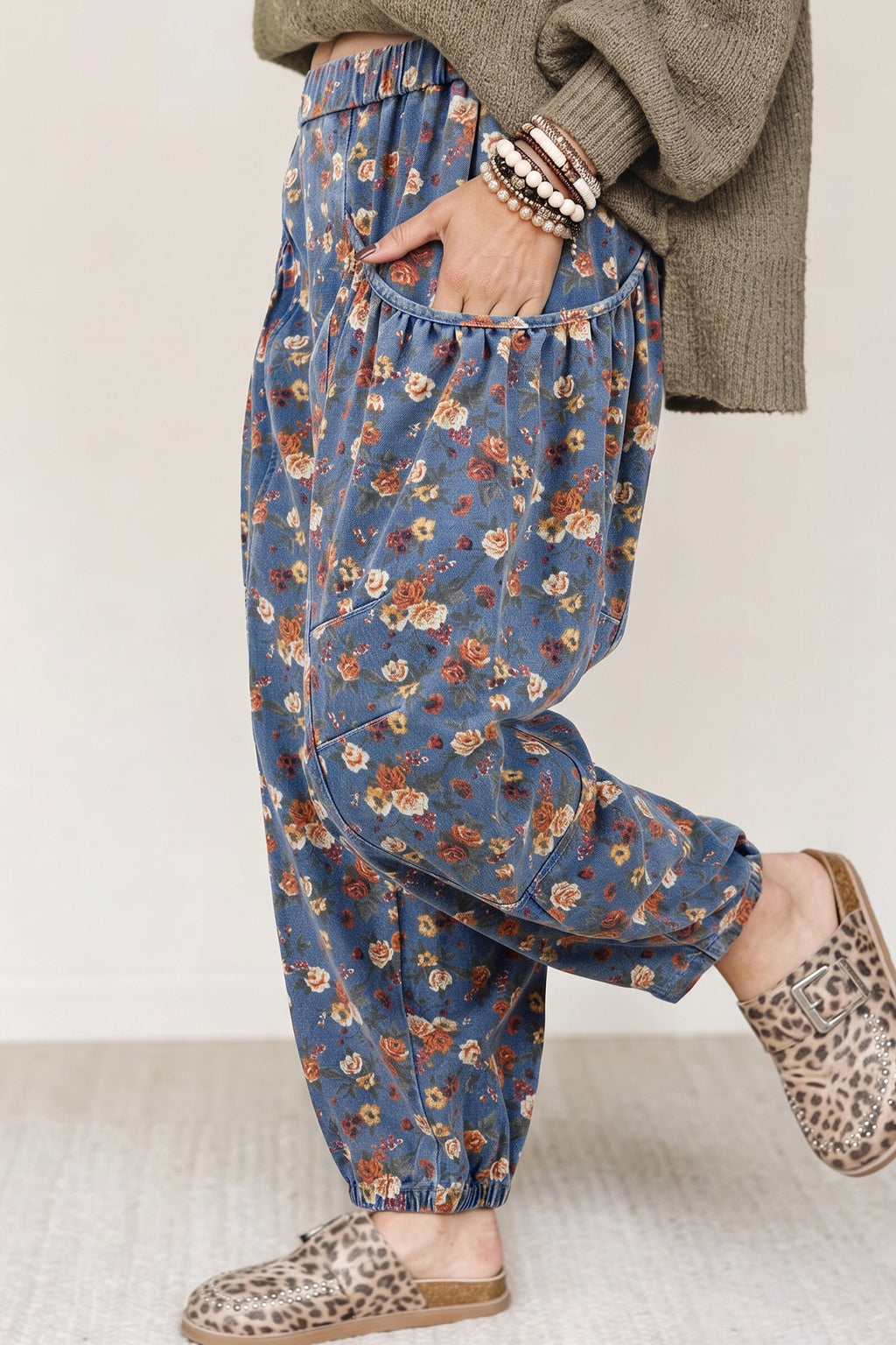 Beau Blue Retro Floral Print Elastic Waist Pocketed Barrel Jeans