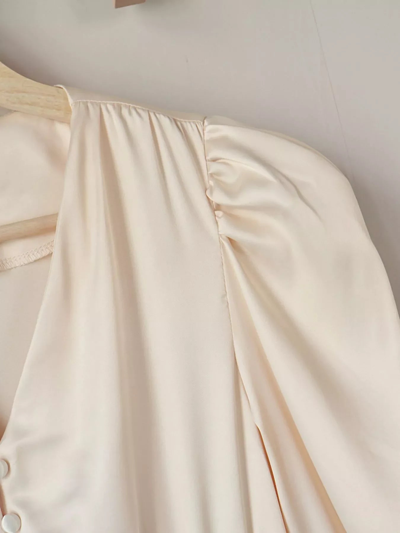 V-Neck Lantern Sleeve Midi Dress