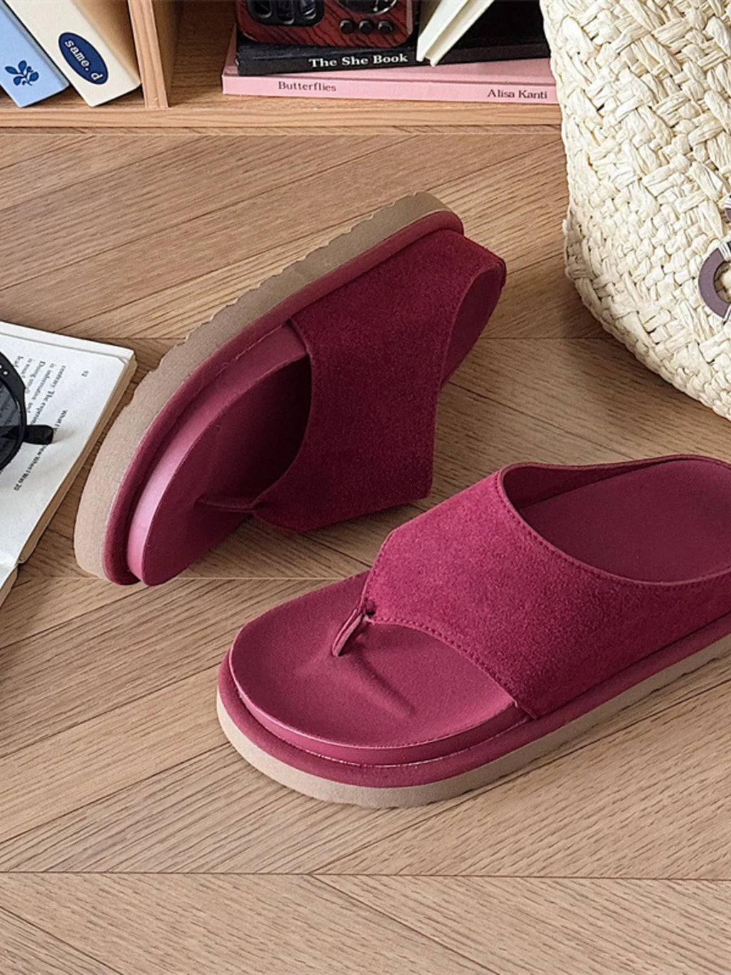 Toe Post Platform Sandals