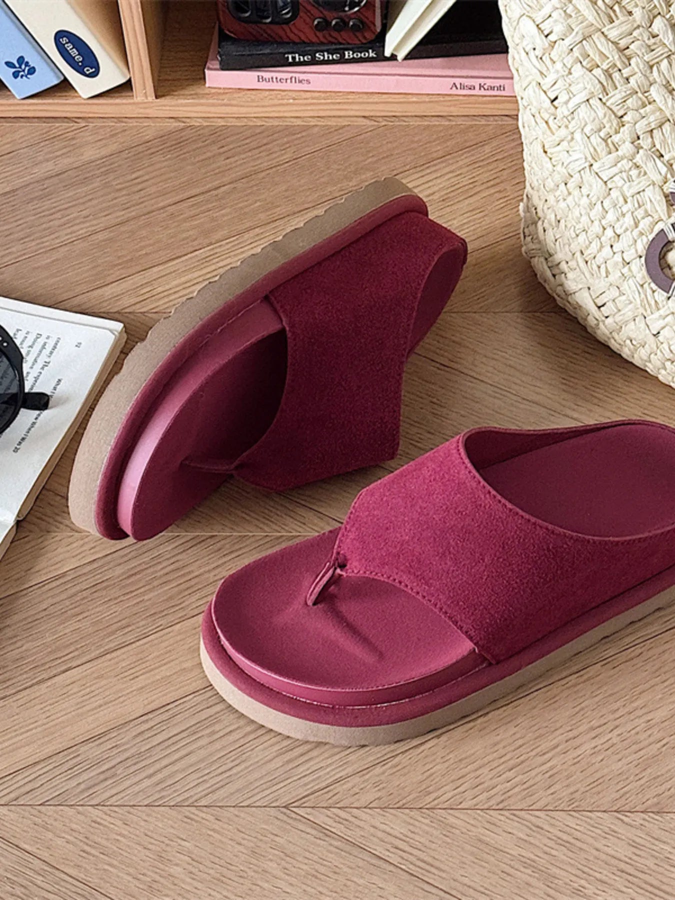 Toe Post Platform Sandals