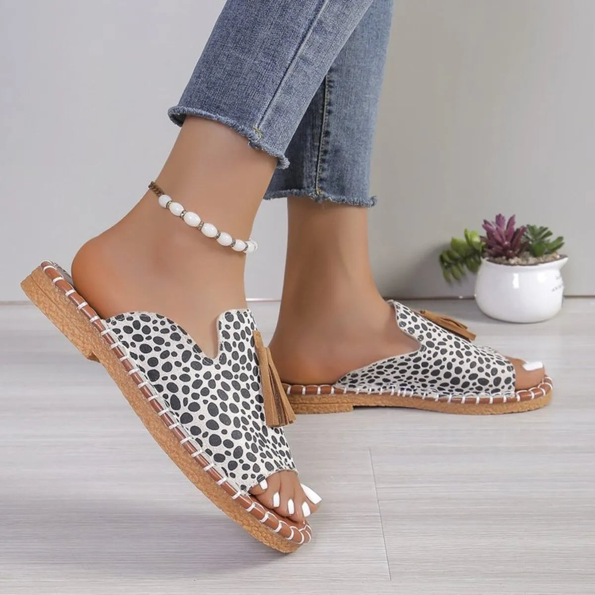 Leopard Print Tassel Flat Sandals