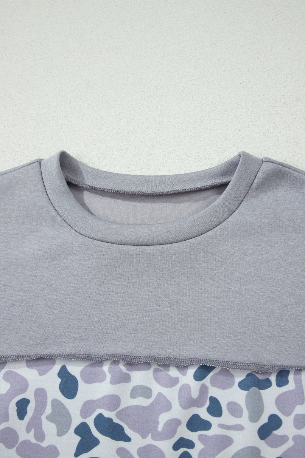 Gray Raw Seam Color Block Camouflage Patchwork Casual Tee